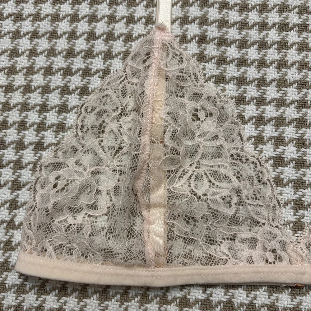Urban Outfitters | ‘Out From Under’ Lace Bralette with Rose Gold Chain - Picture 7 of 16